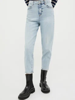 Barrel-leg jeans