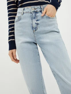Barrel-leg jeans
