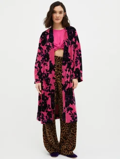 Crinkle-effect velvet coat