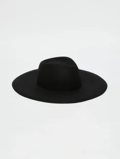 De-Coated with Anna Dello Russowool-felt hat