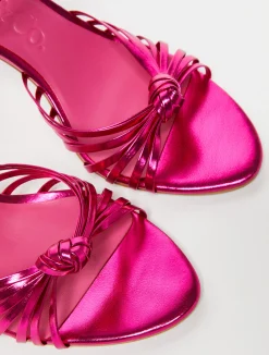 Detachable-strap laminated sandals
