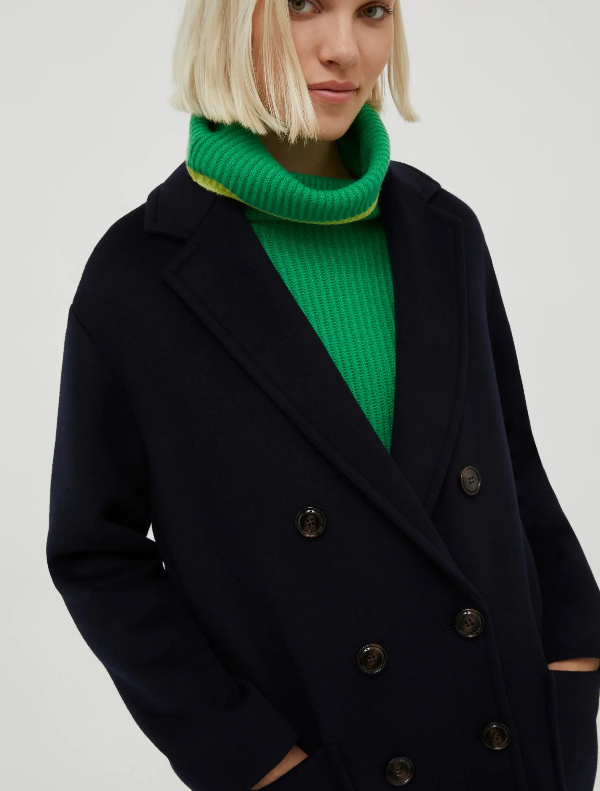 Double-faced broadcloth coat