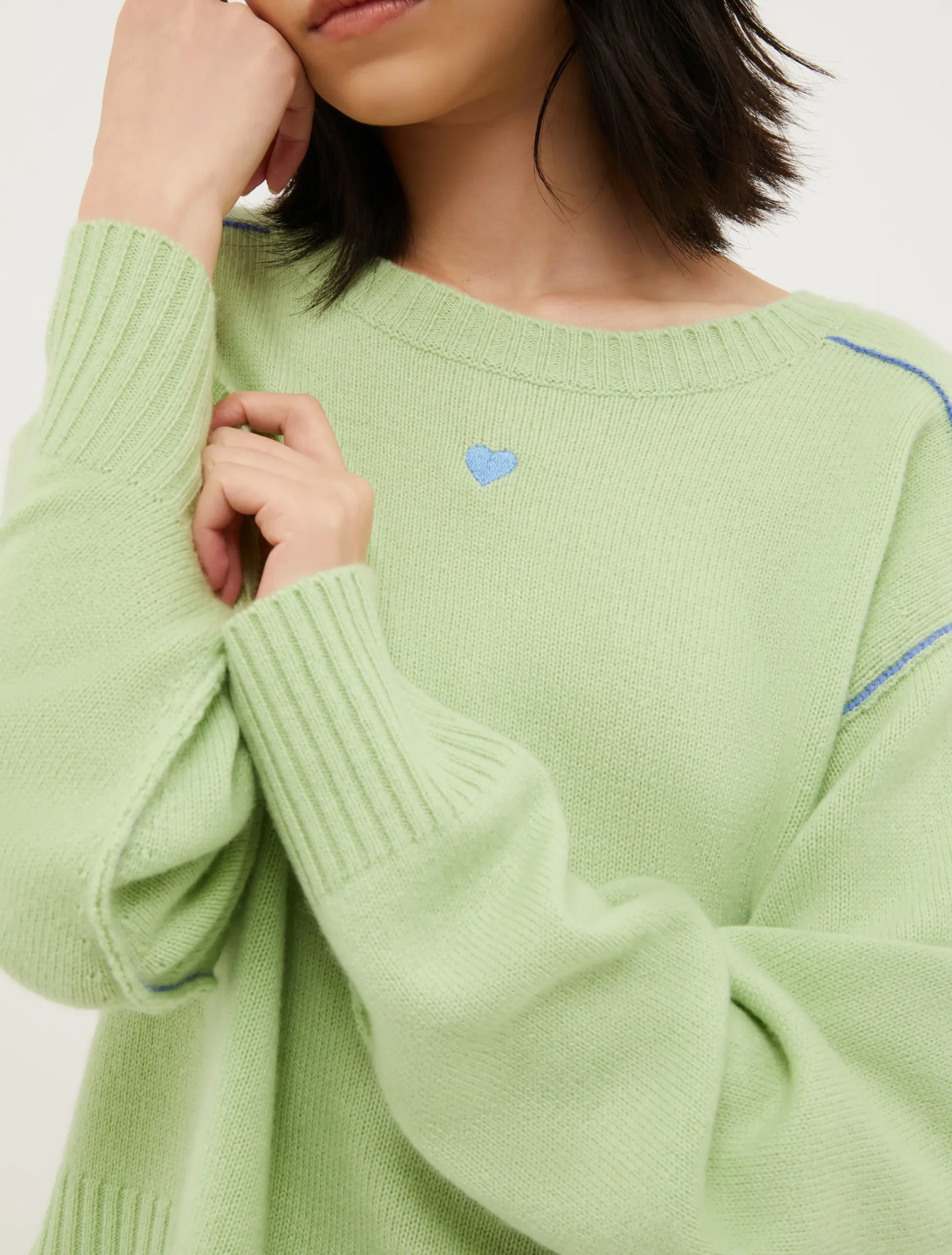 Heart-embroidered cashmere jumper