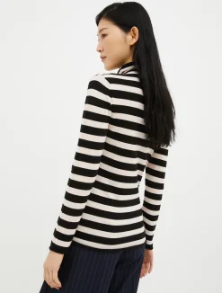 High-neck jumper