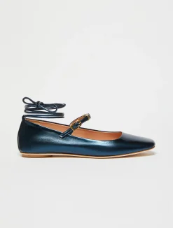 Laminated leather ballet flats