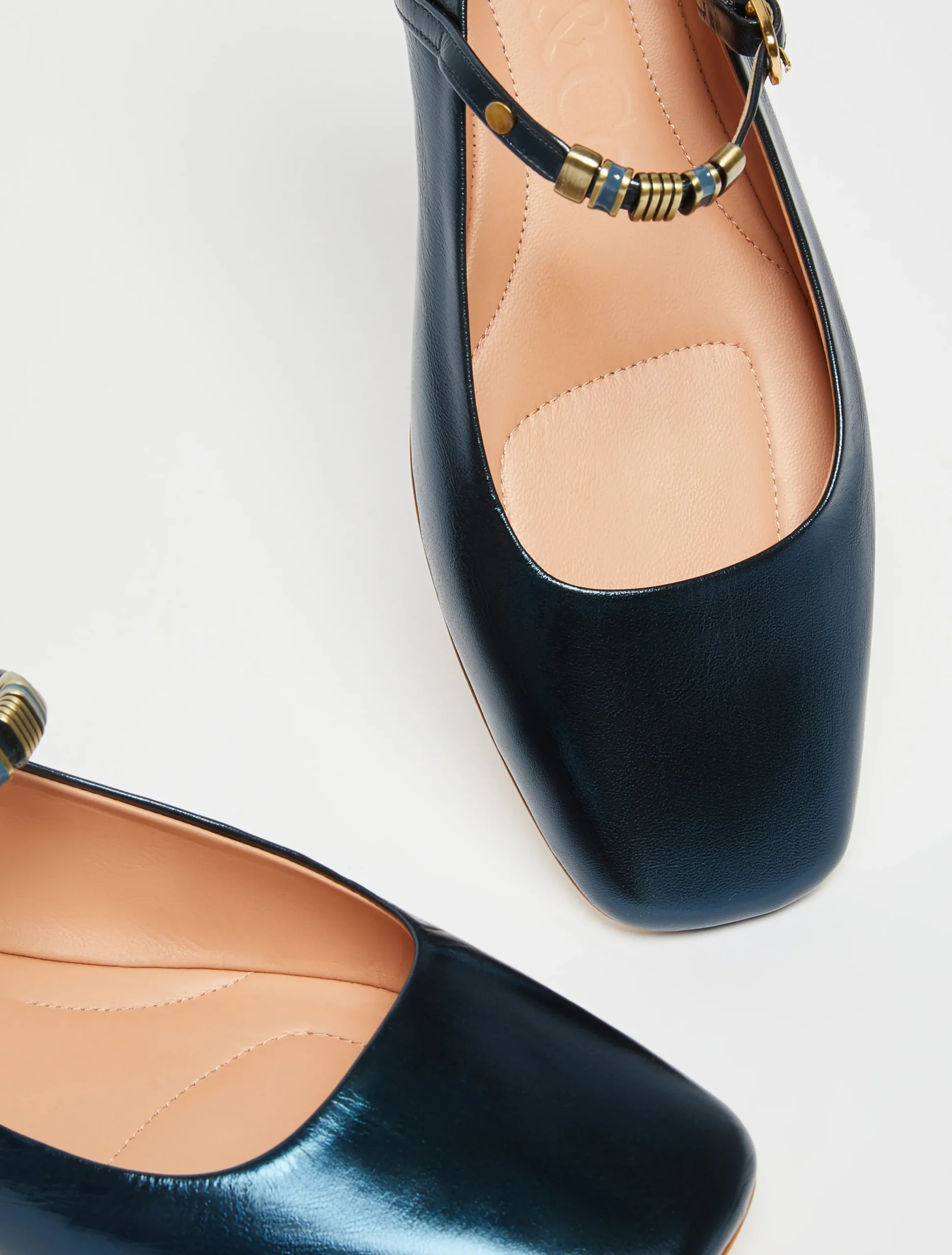 Laminated leather ballet flats