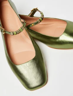 Laminated leather ballet flats