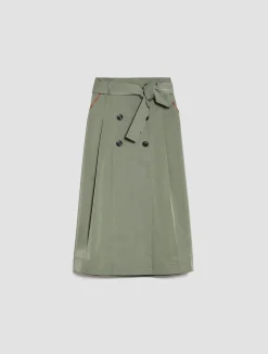Midi-length corolla skirt from technical fabric