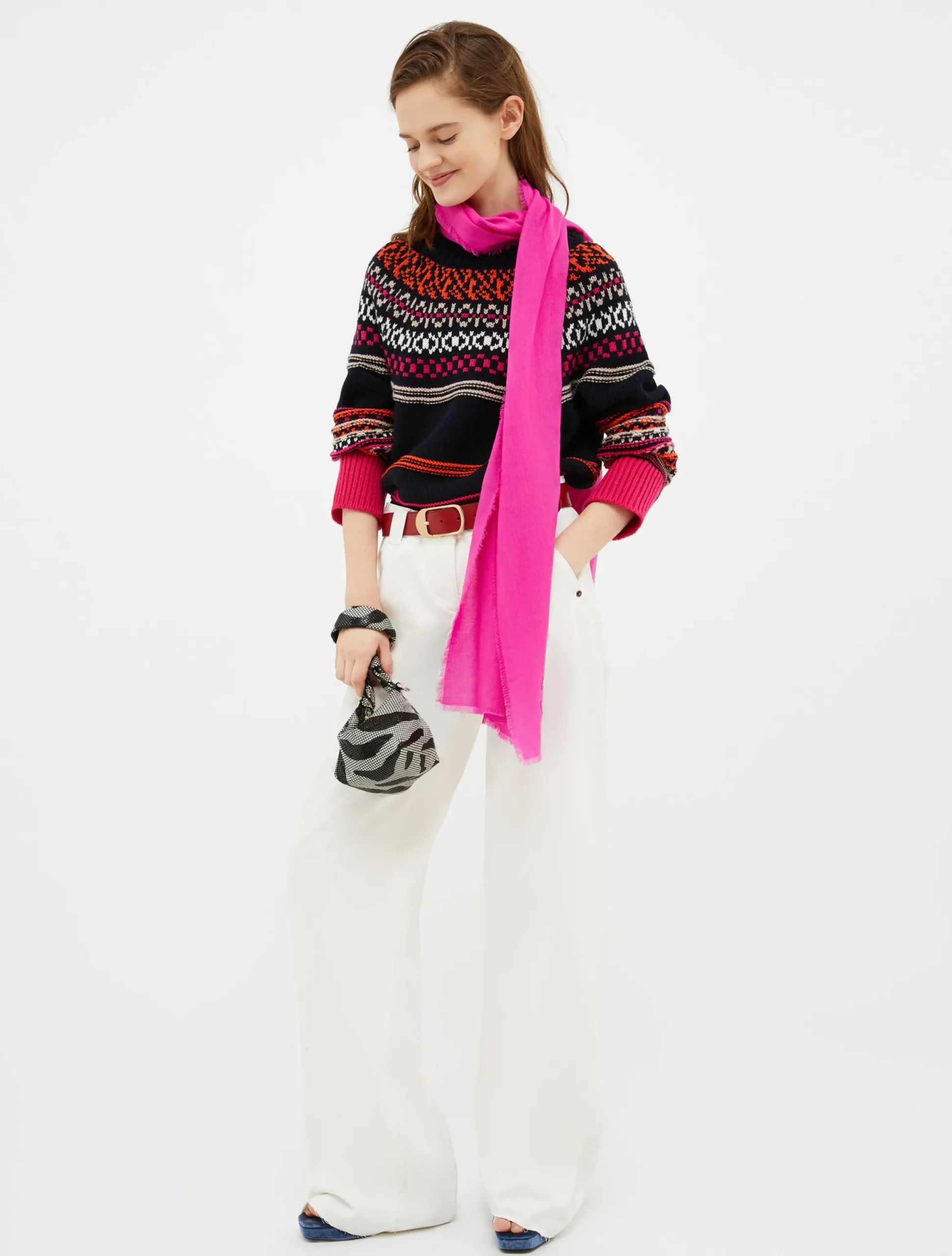 Monogrammed wool stole