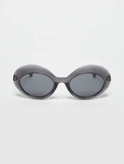 Oval butterfly sunglasses