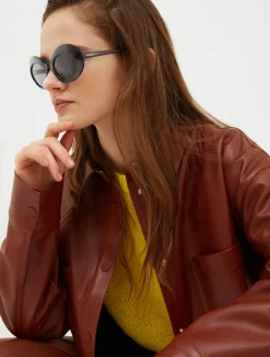 Oval butterfly sunglasses