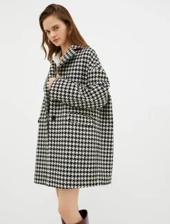Oversized houndstooth coat