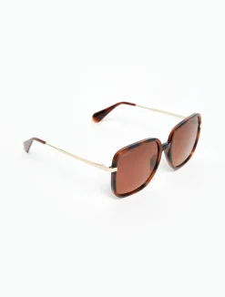 Oversized square sunglasses