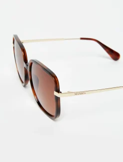 Oversized square sunglasses