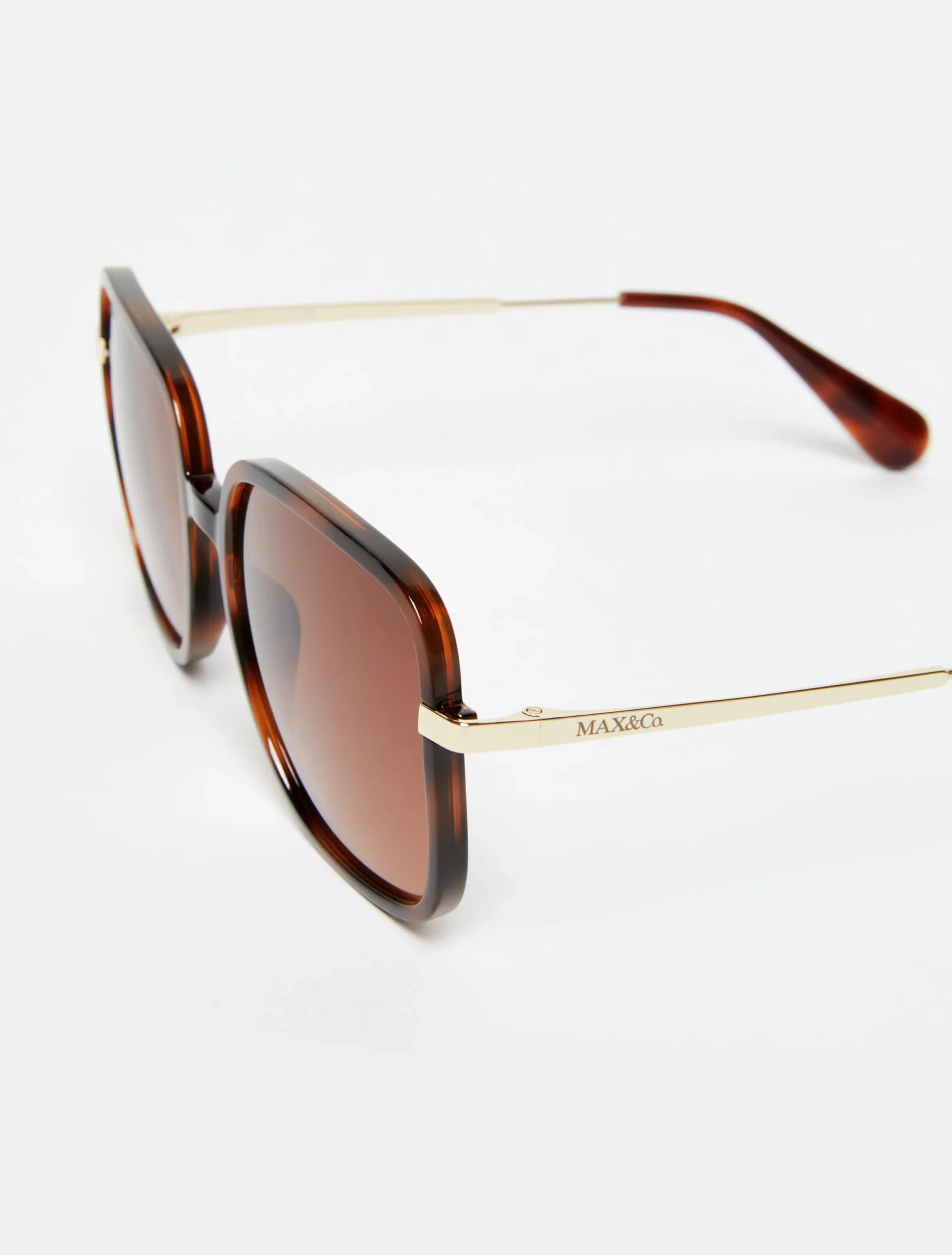 Oversized square sunglasses
