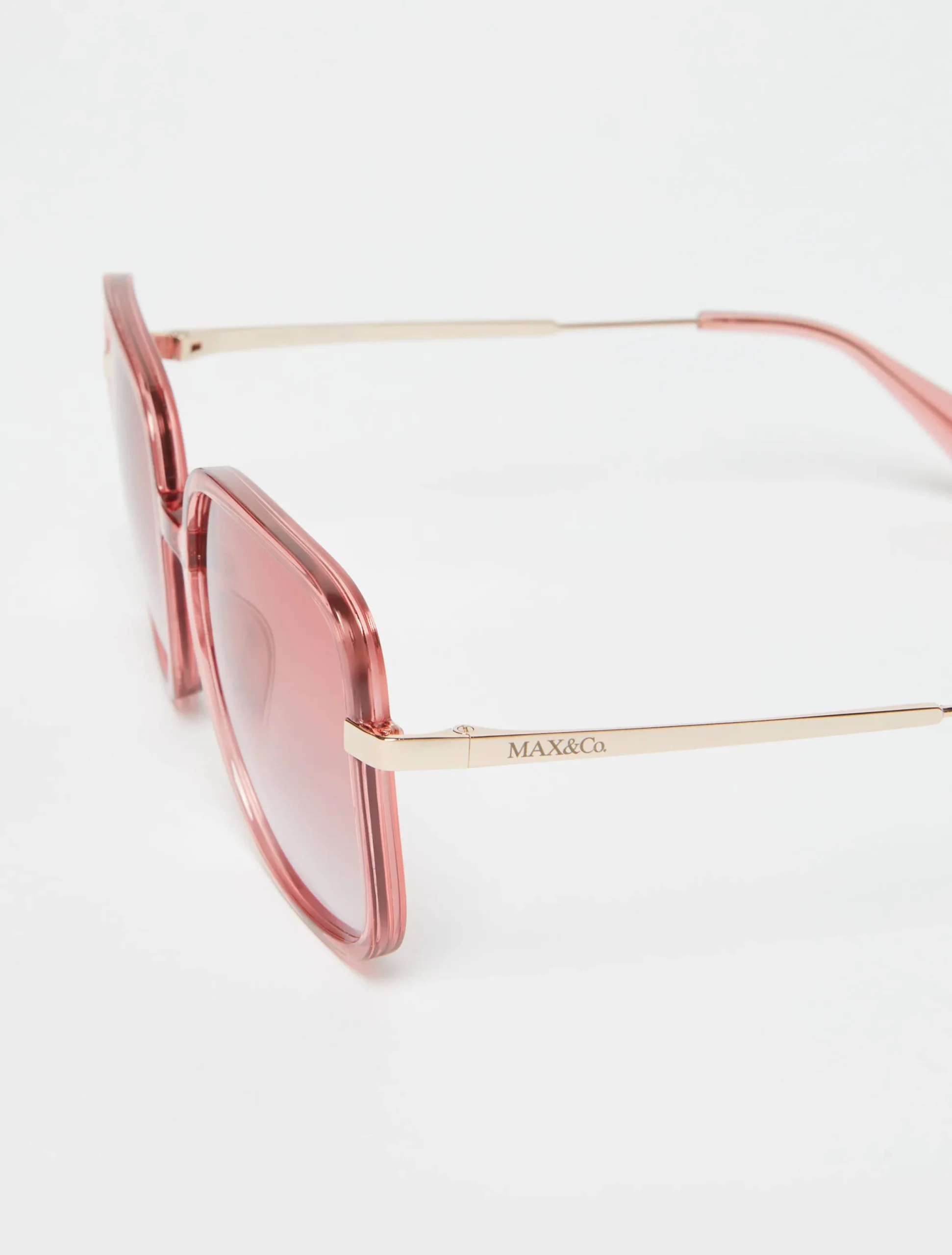 Oversized square sunglasses