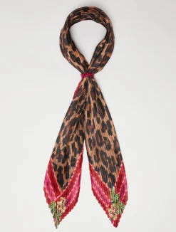 Pleated twill scarf