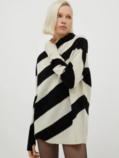 Pure wool jumper with maxi stripes