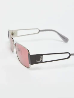 Rectangular metal glasses