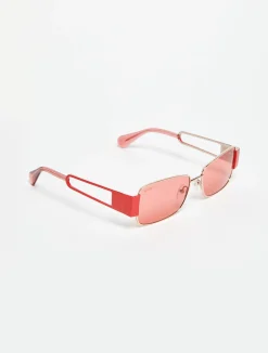 Rectangular metal glasses
