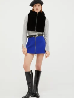 Reversible hooded collar
