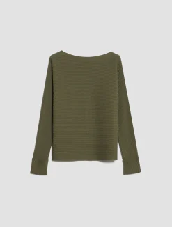 Ribbed knitted jumper