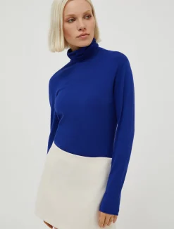 Stretchy turtleneck top