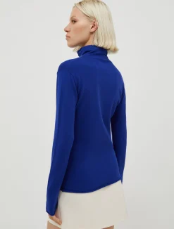 Stretchy turtleneck top