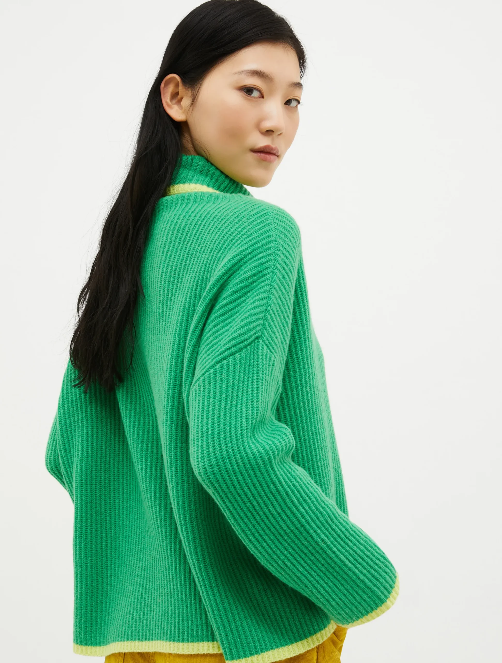 Turtleneck cashmere pullover