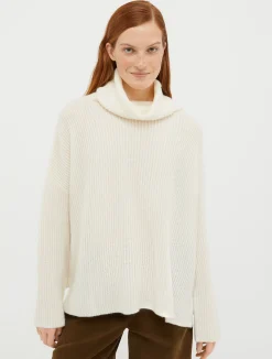 Turtleneck cashmere pullover