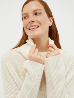 Turtleneck cashmere pullover