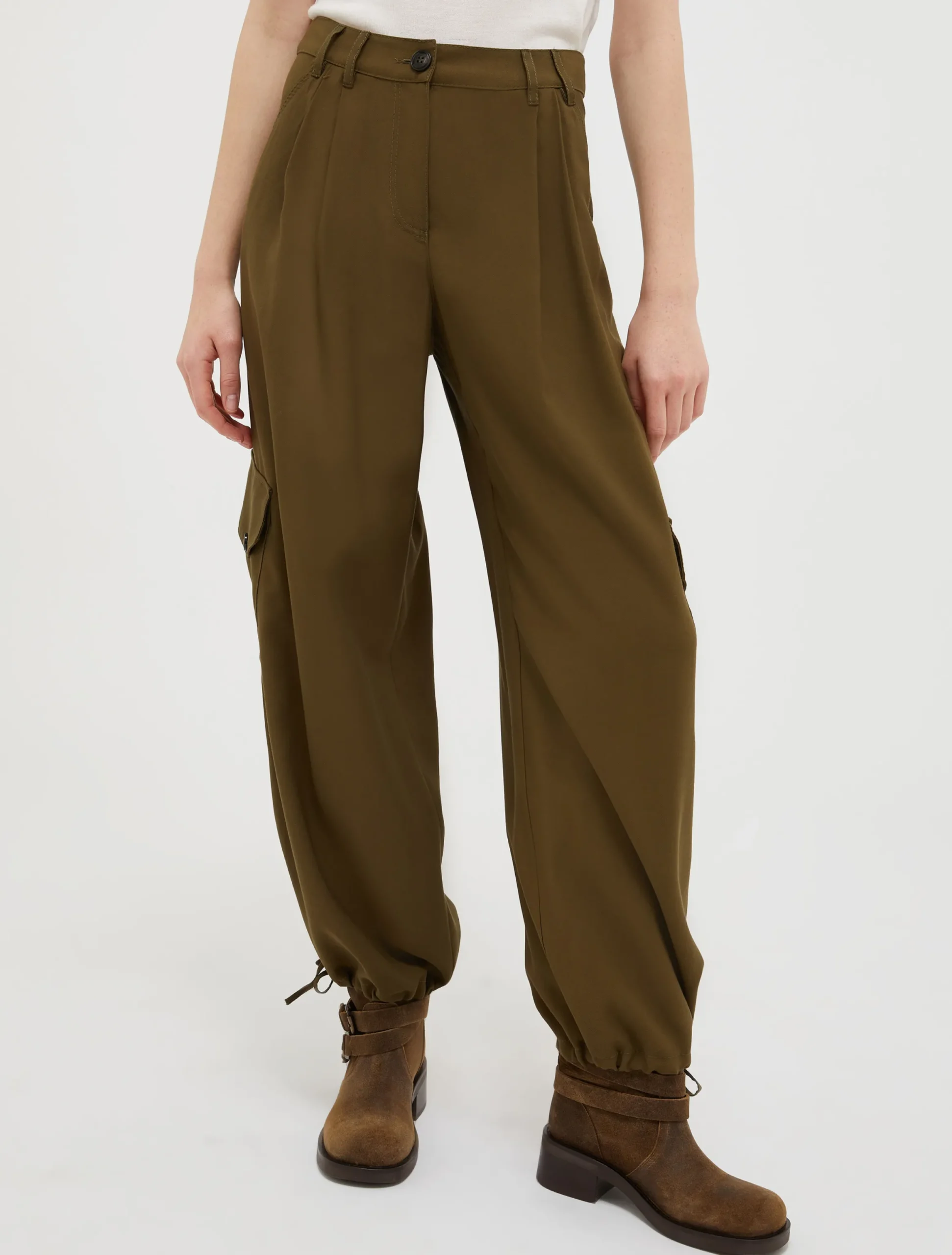 Wide-leg twill cargo trousers